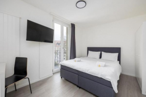 Urban Oasis with Queen Bed and View BE-49